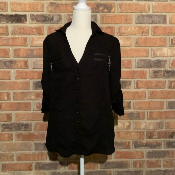 Bebe button down 3/4 sleeves top size M - Picture 1 of 5